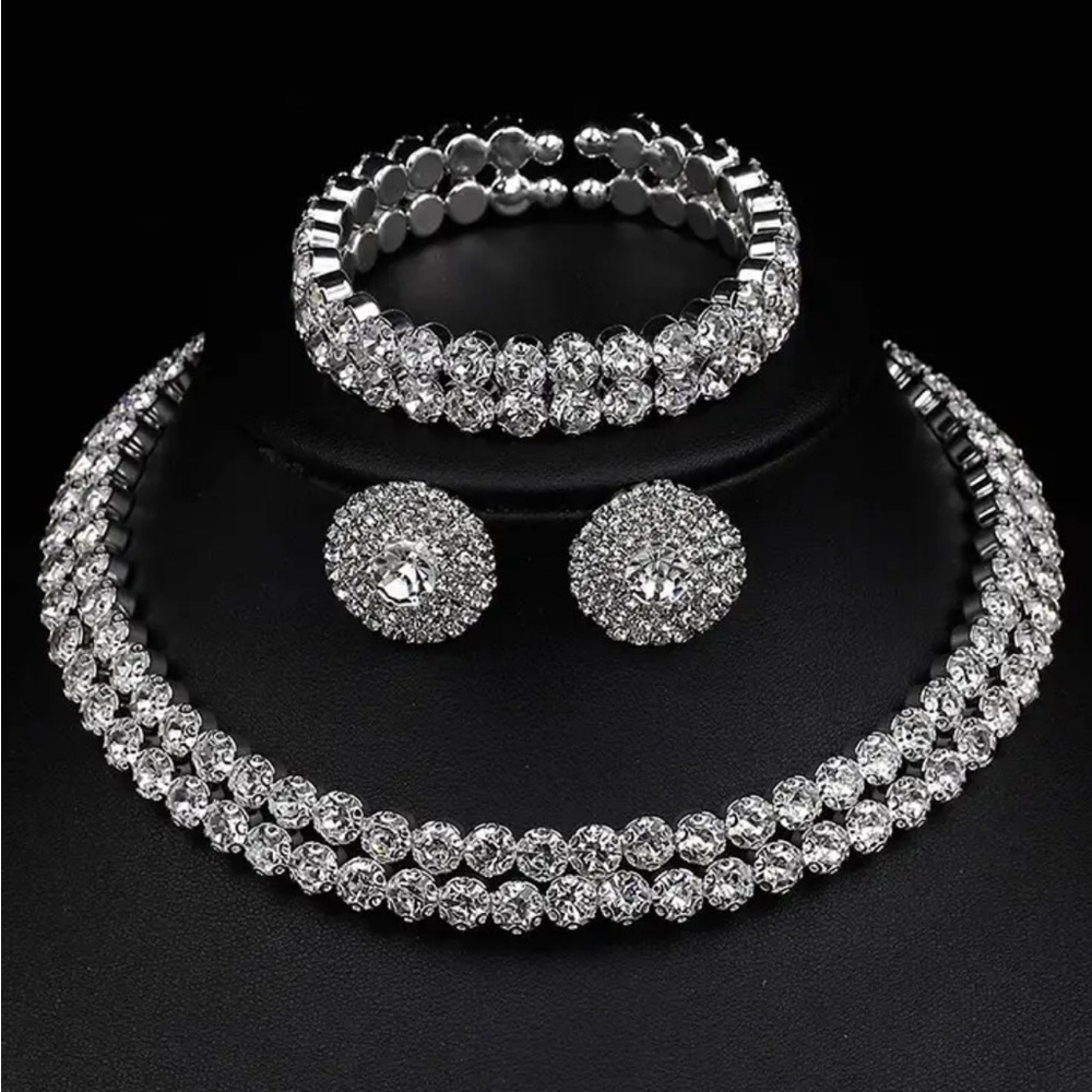Elegant Silver Crystal Necklace, Bracelet & Earring Set